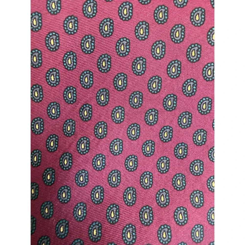Brooks Brothers Makers Classic Tie Burgundy Paisley Blue Silk USA‎ Made 3